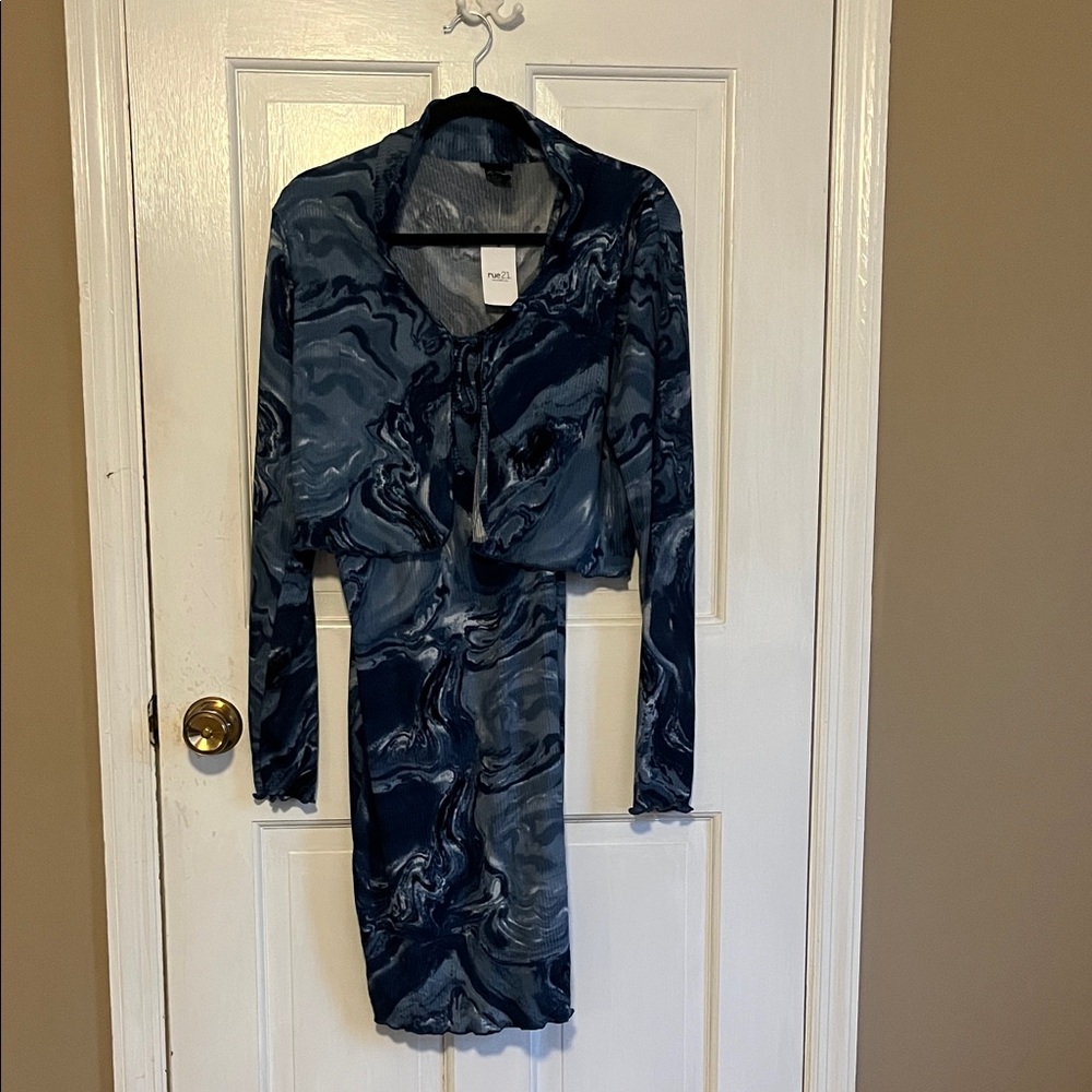 Rue21 Blue Marble Long Sleeve Dress